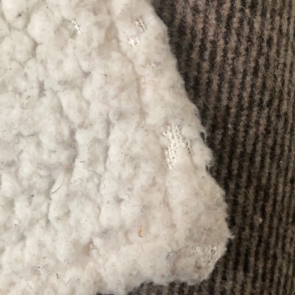 Paper Crane Plaid Sherpa Vest - Picture 16 of 16